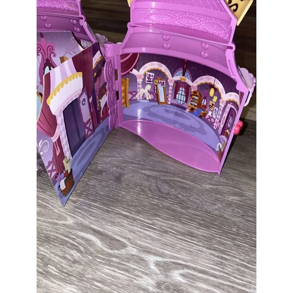 My Little Pony - Portable Castle House Case Flip Card Rooms - 2014  With 2 Ponys